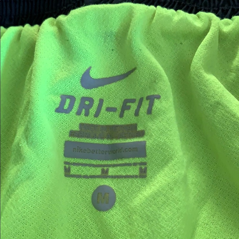 Nike shorts - Picture 3 of 4